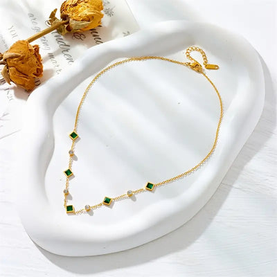 Emerald Geometric Necklace – Modern Grace
