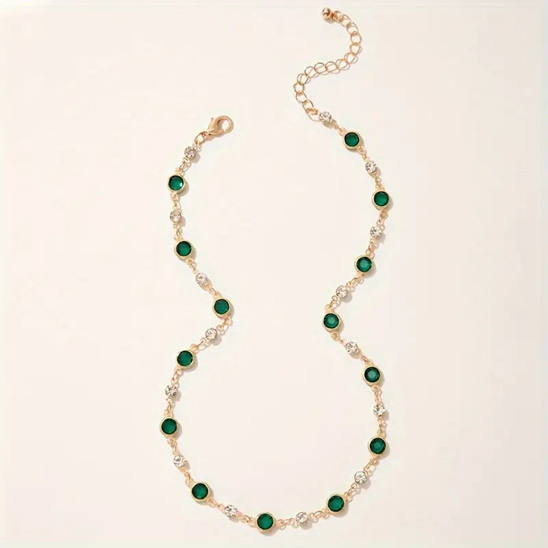 Emerald Whisper Choker – Elegance in Balance
