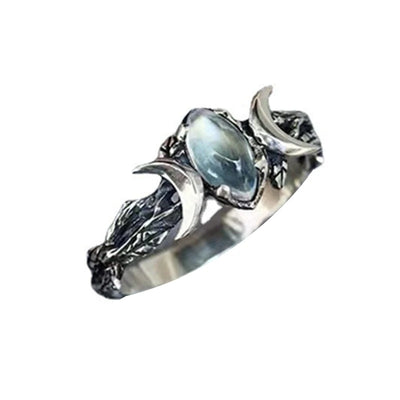 Vintage Bohemian Triple Moon Ring – Luna Glow