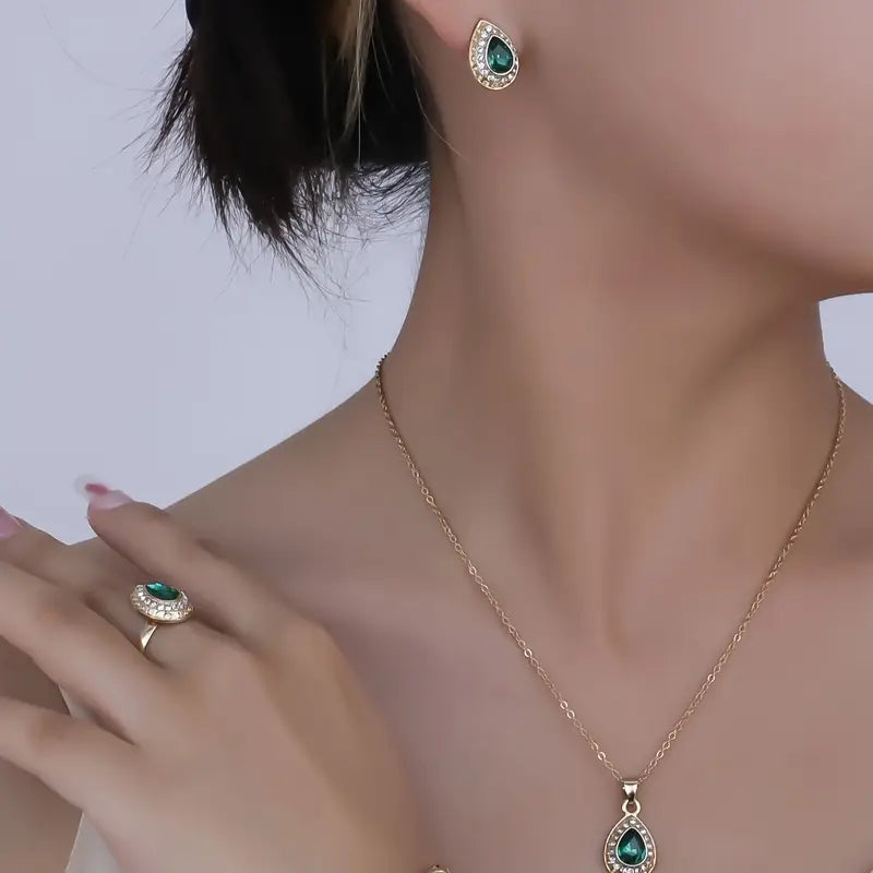 Emerald Teardrop Jewelry Set – Grace of Renewal