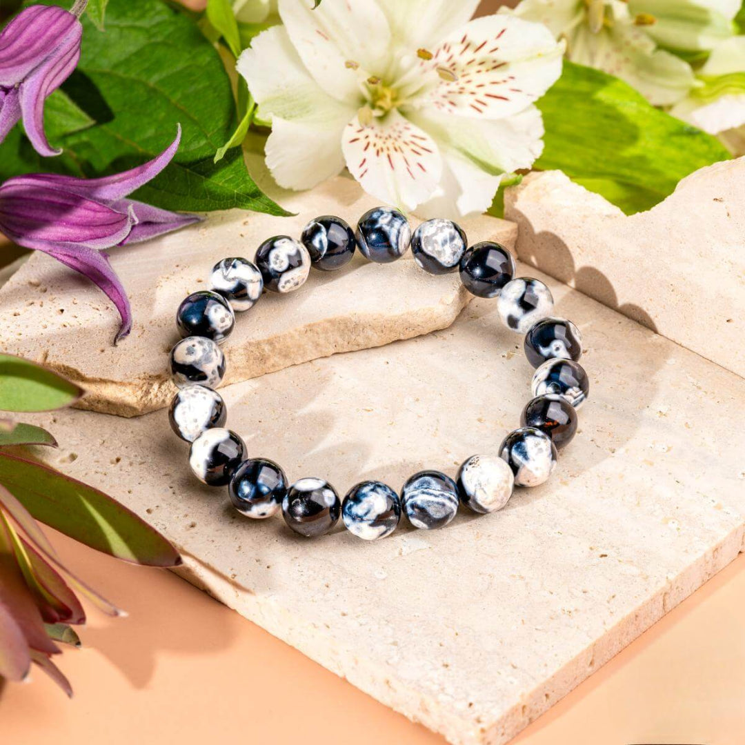 Snowflake Obsidian Bracelet – Balance in Shadows